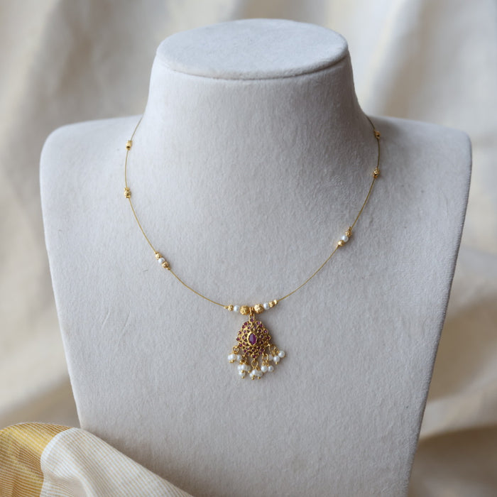 Antique ruby stone invisible short necklace IN9033