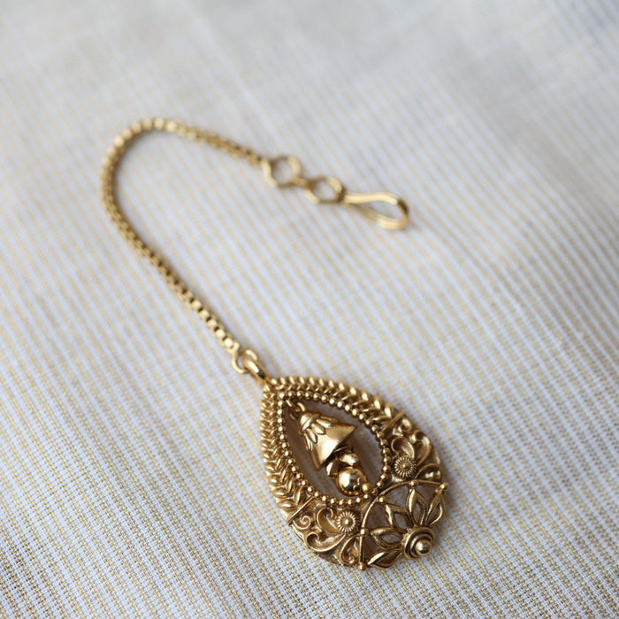Antique gold design pearl tikka  TA4777