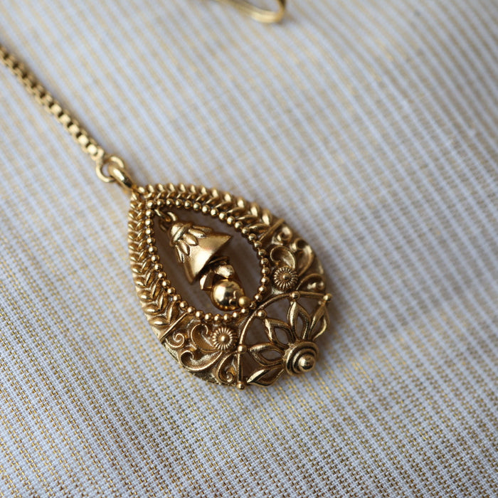 Antique gold design pearl tikka  TA4777