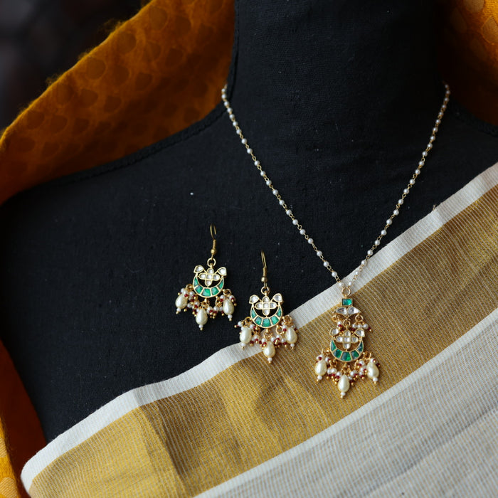 Invisible chain kundan stone short necklace with earrings IN109