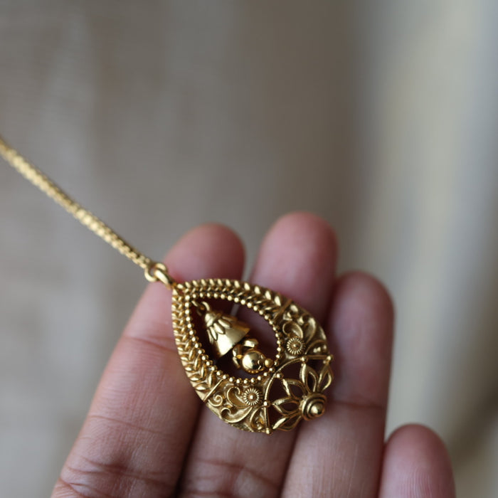 Antique gold design pearl tikka  TA4777