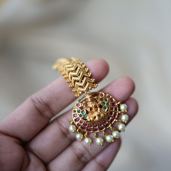 Antique gold temple design maang tikka  TA1573