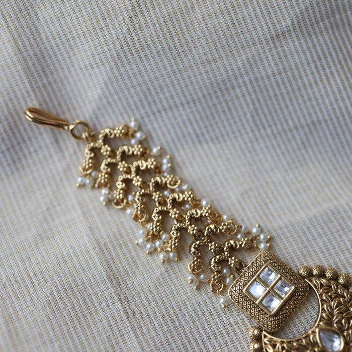 Antique gold and pearl design pearl tikka TA4778
