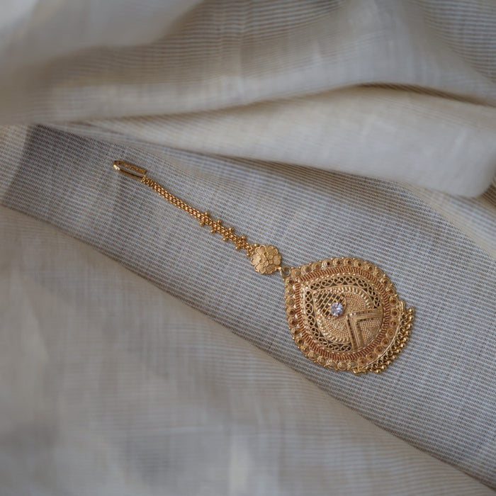 Heritage gold plated white stone tikka TH9000