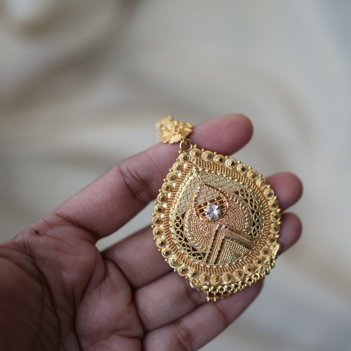 Heritage gold plated white stone tikka TH9000