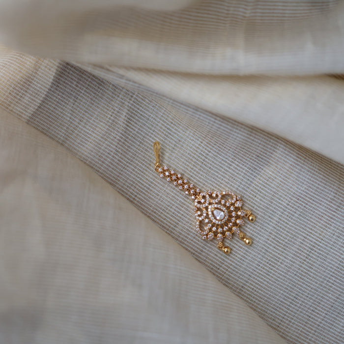 Heritage gold plated white stone tikka TH4906