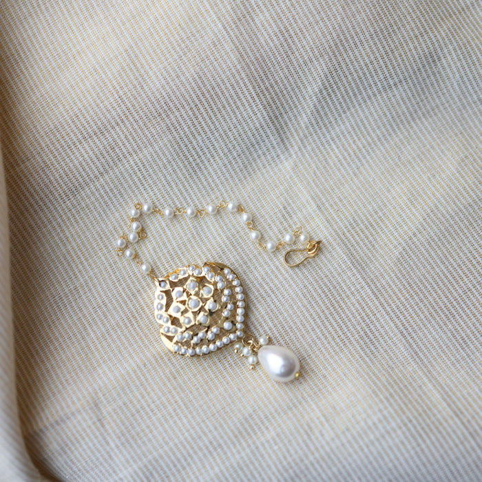 Heritage gold plated pearl maang tikka TH347