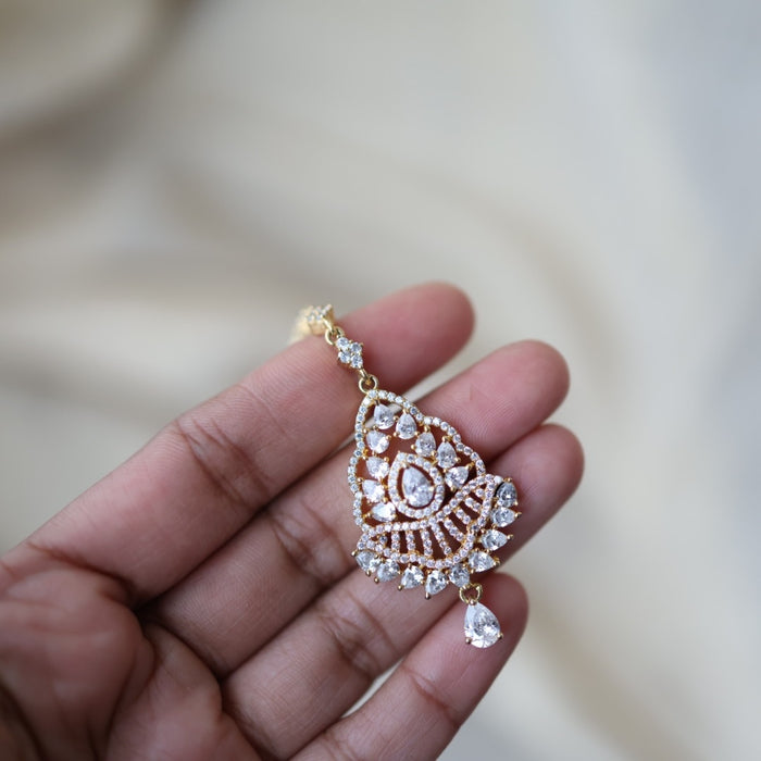 Heritage gold plated white stone tikka TH34908