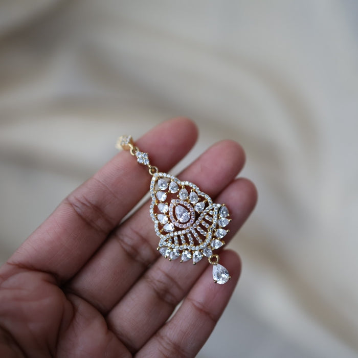Heritage gold plated white stone tikka TH34908
