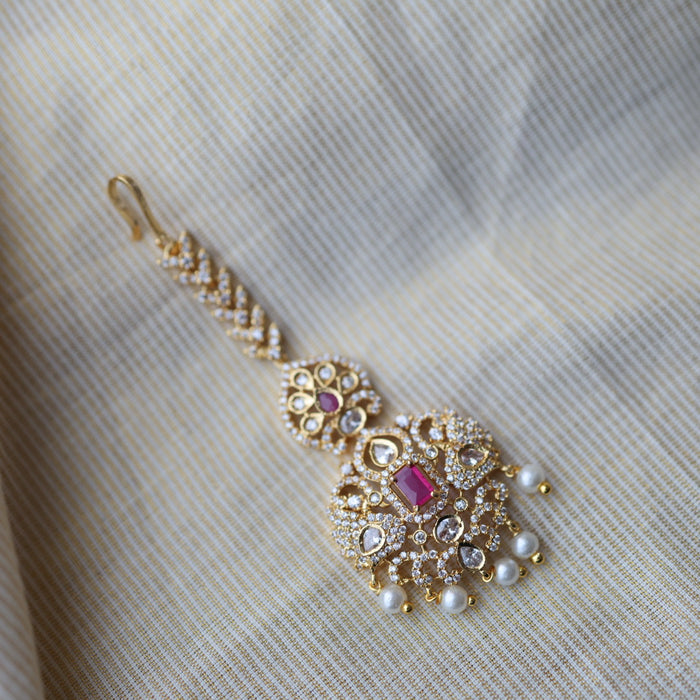 Heritage gold plated white and ruby stone tikka TH2899