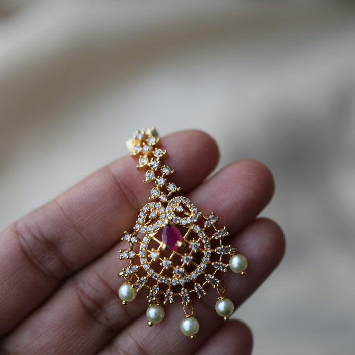 Heritage gold plated white and ruby stone tikka TH2579