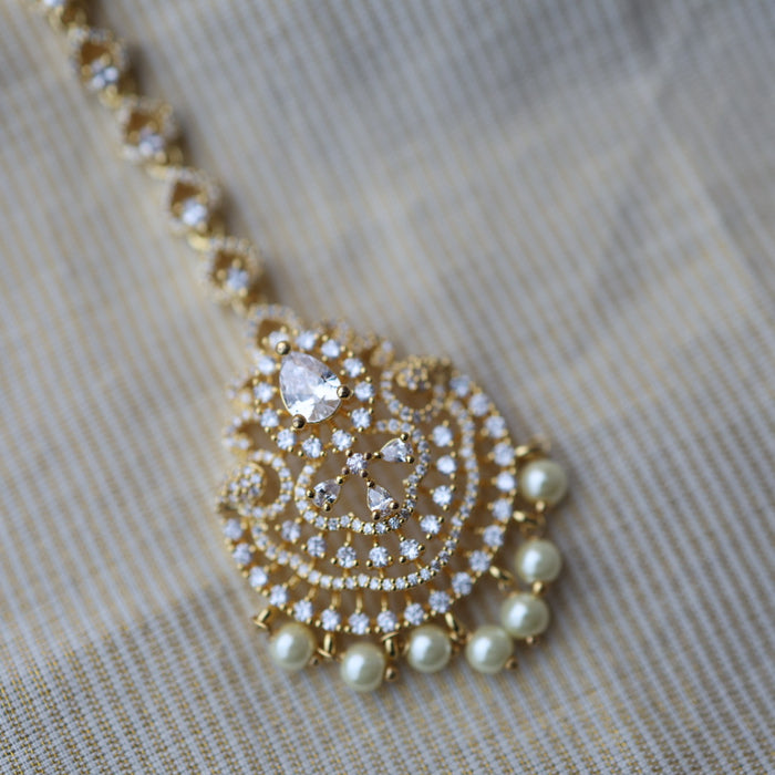 Heritage gold plated white stone tikka TH540