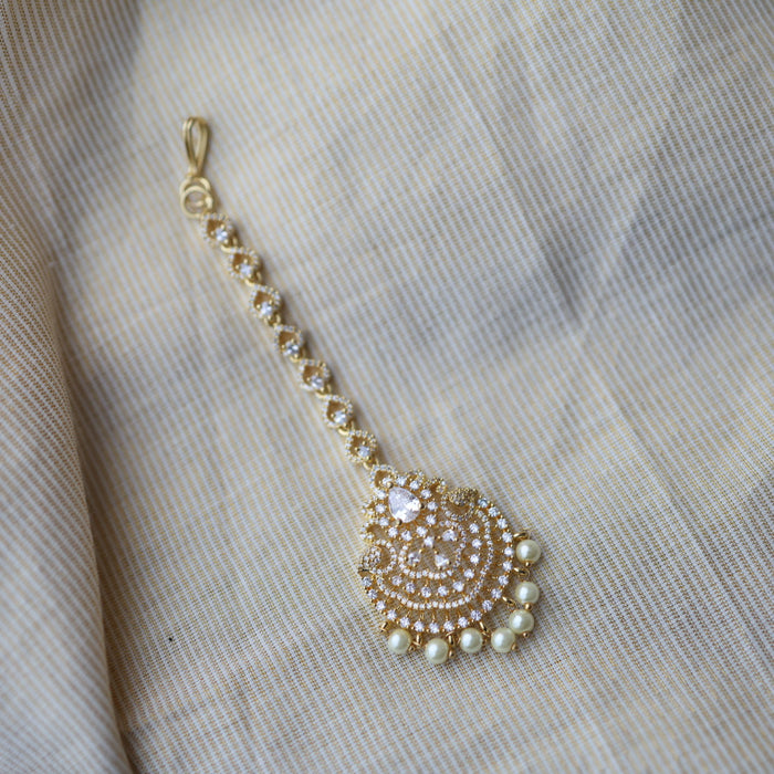 Heritage gold plated white stone tikka TH540