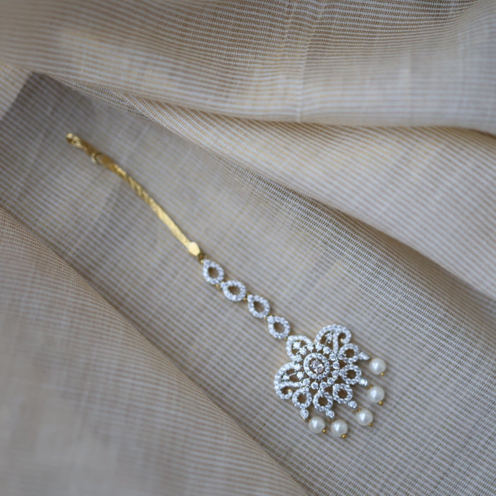 Heritage gold plated pearl maang tikka TH9199