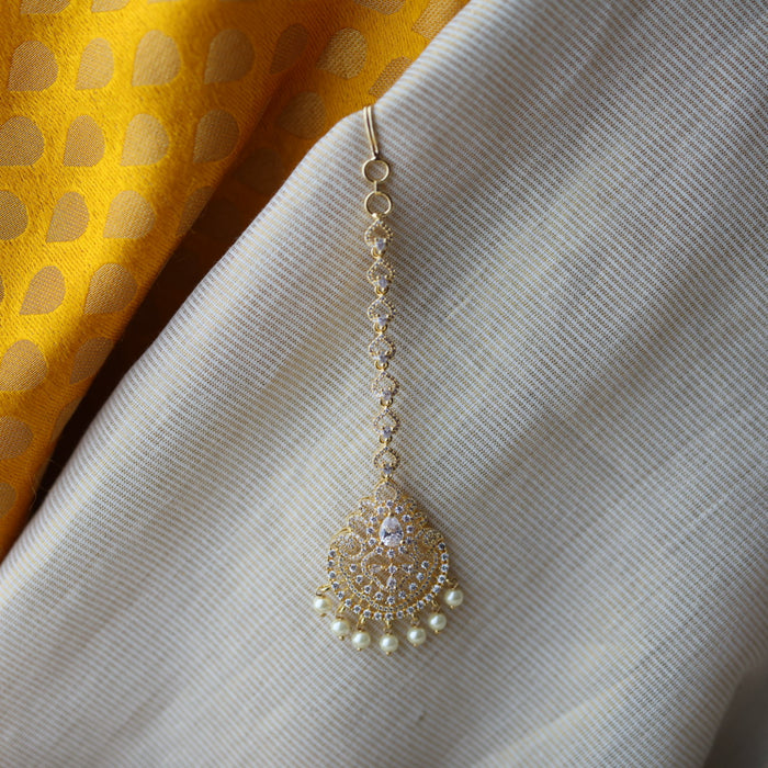 Heritage gold plated white stone tikka TH540