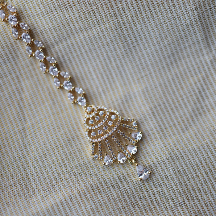 Heritage gold plated white stone tikka TH2433