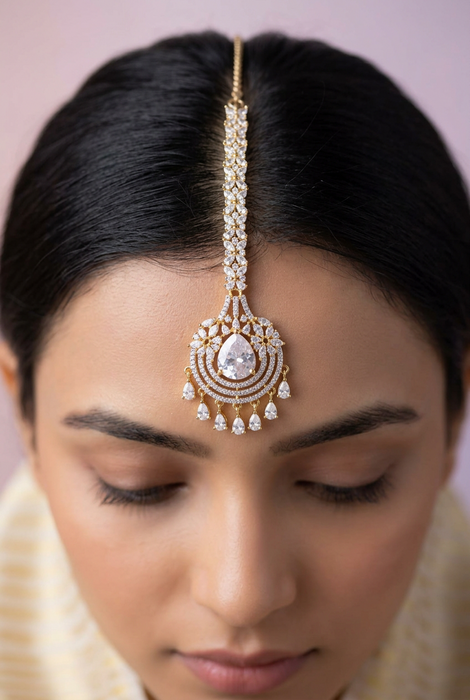 Heritage gold plated white stone tikka TH23444