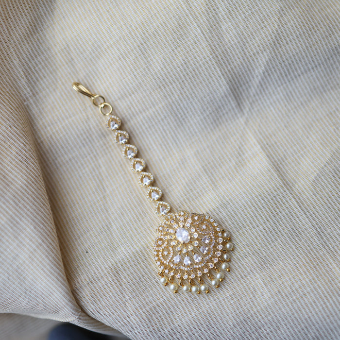 Heritage gold plated white stone tikka TH2245
