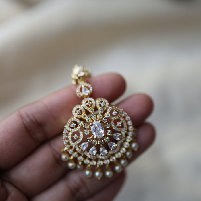 Heritage gold plated white stone tikka TH2245