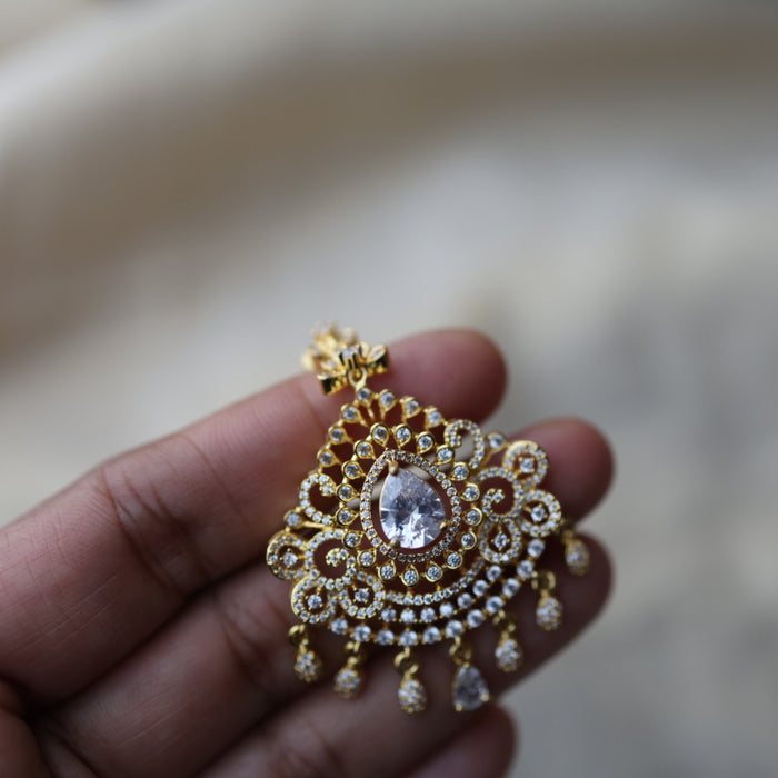Heritage gold plated white stone tikka TH2112