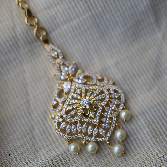 Heritage gold plated white stone tikka TH1111