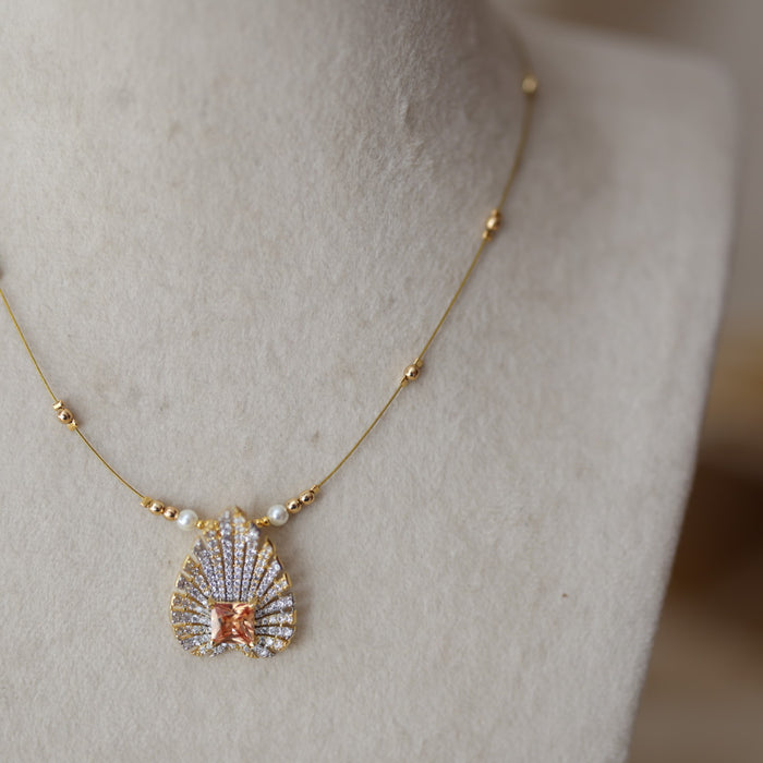 Heritage gold plated invisible short necklace IN9089