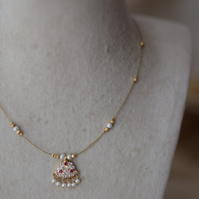 Heritage gold plated invisible short necklace IN90890