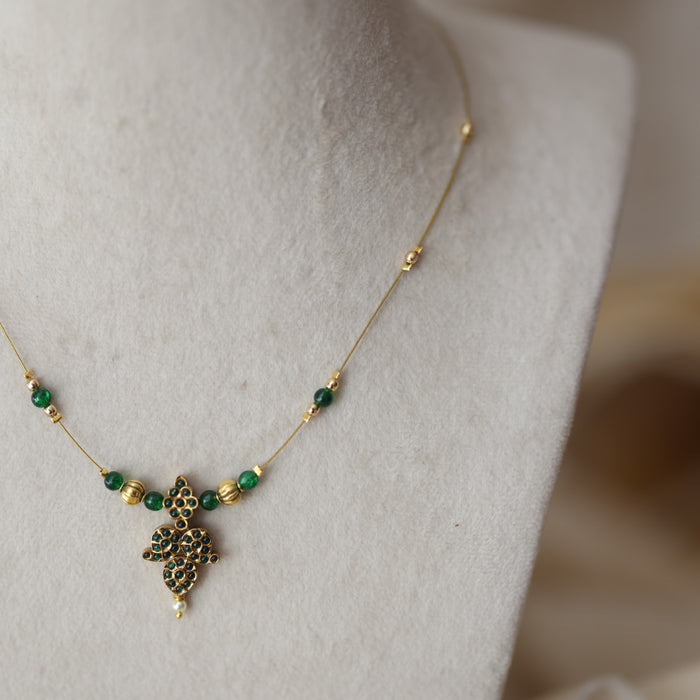 Antique green stone mango design invisible short necklace IN912