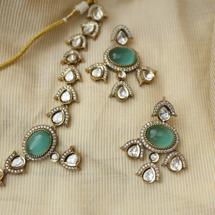 Trendy mint stone short necklace and earrings TM302