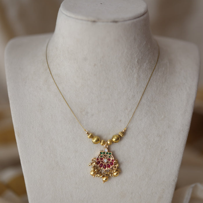 Antique ruby stone invisible short necklace IN918