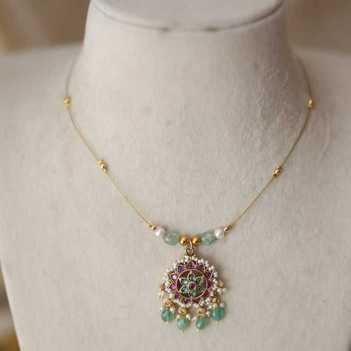 Antique green bead ruby stone invisible short necklace IN908919
