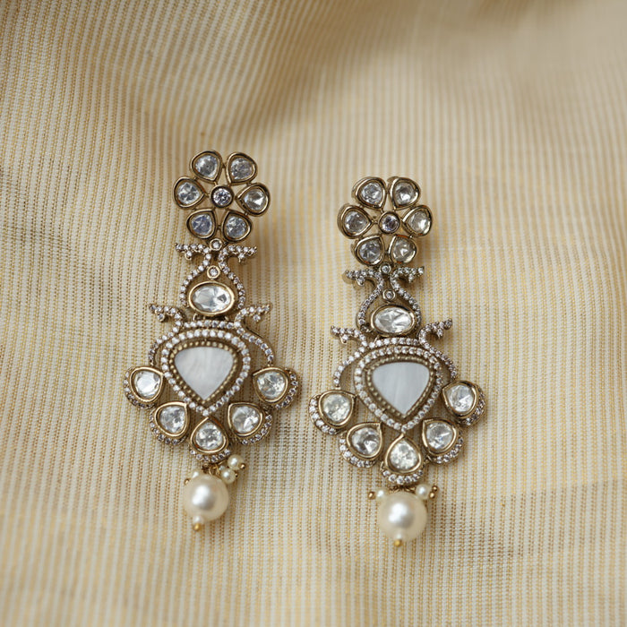 Trendy white stone short necklace and earrings TW307