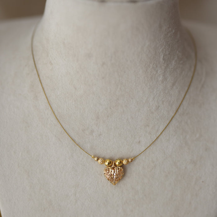 Heritage gold plated invisible short necklace IN978