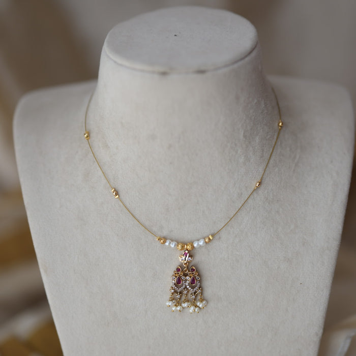 Antique invisible short necklace IN904