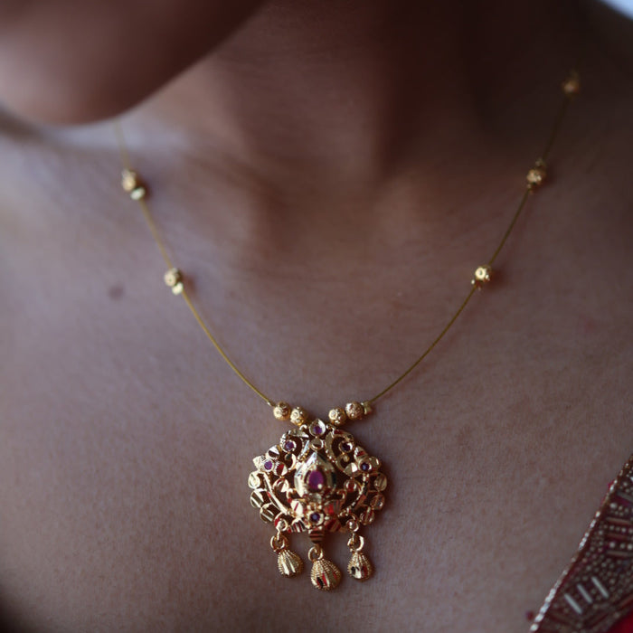 Heritage gold plated invisible short necklace IN904