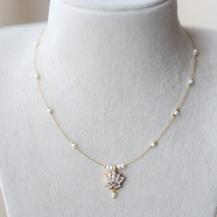 Heritage invisible short necklace IN3077