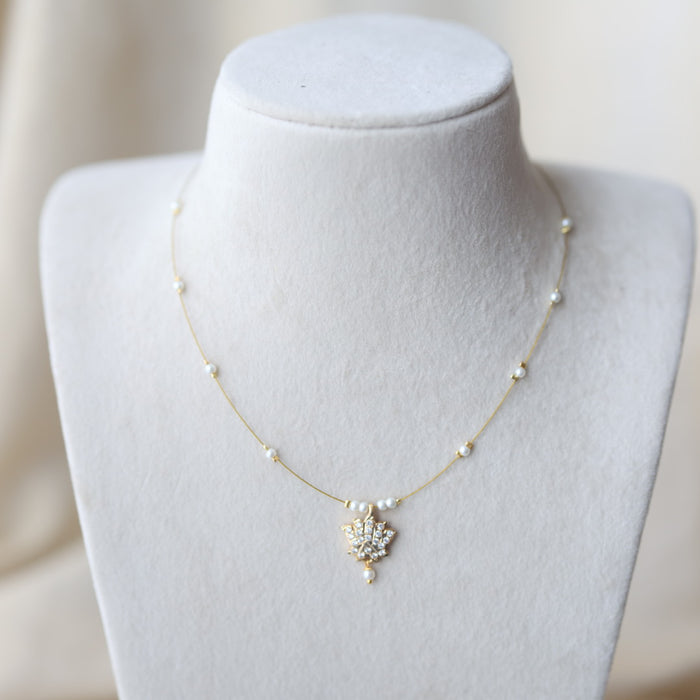 Heritage invisible short necklace IN3077