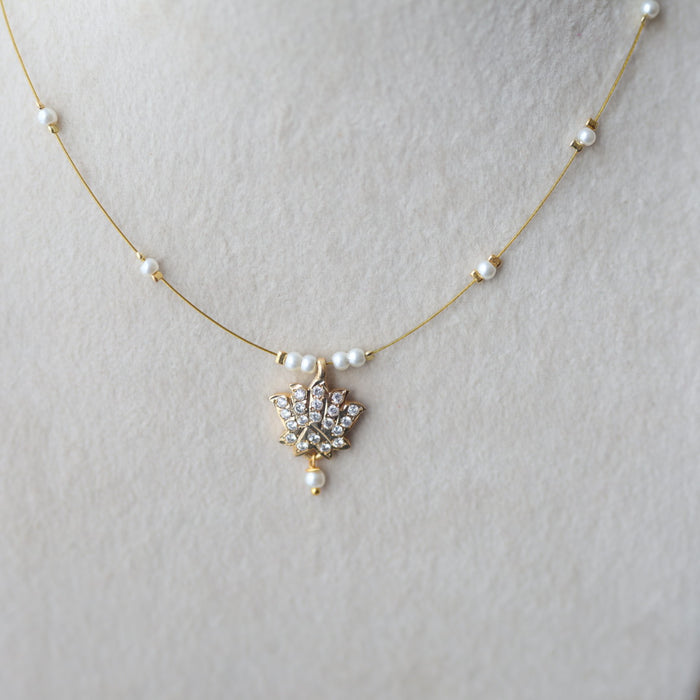 Heritage invisible short necklace IN3077