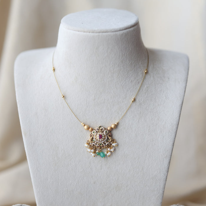 Antique green bead invisible short necklace IN2020