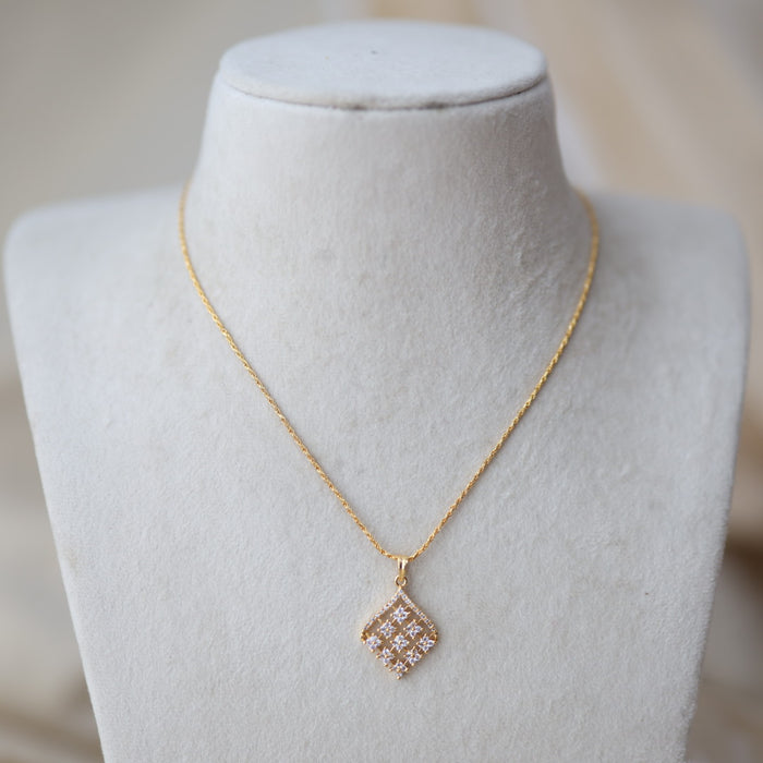 Heritage gold plated pendant chain HC2882