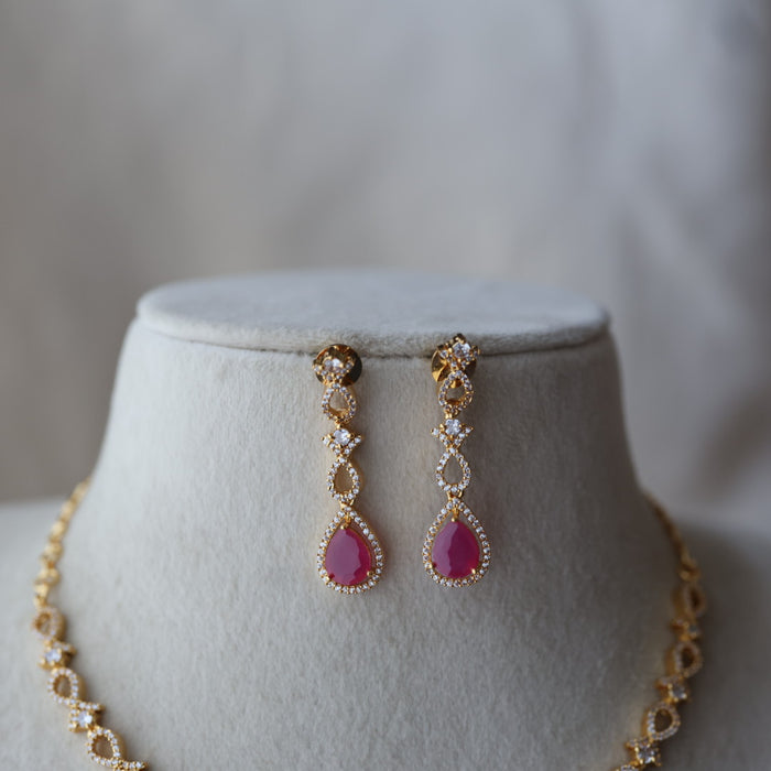Heritage gold plated ruby white stone short necklace with earrings HRW1823