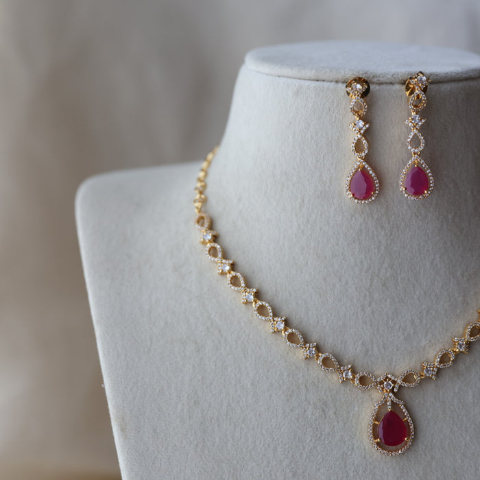 Heritage gold plated ruby white stone short necklace with earrings HRW1823