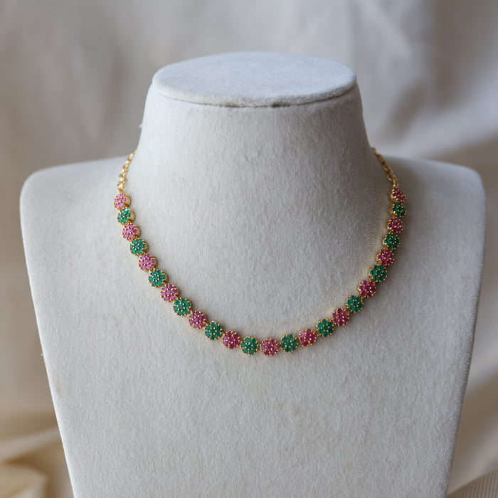 Heritage gold plated ruby green stone short necklace H6282