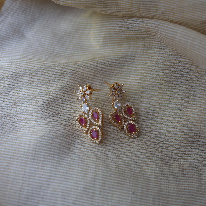 Heritage gold plated ruby white stone short necklace with earrings HRW8923