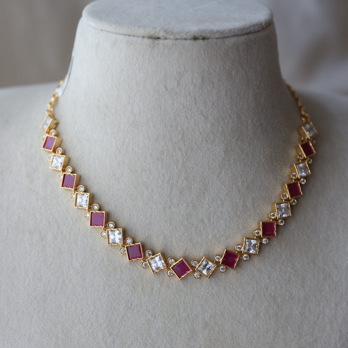 Heritage gold plated ruby white stone short necklace HR1830
