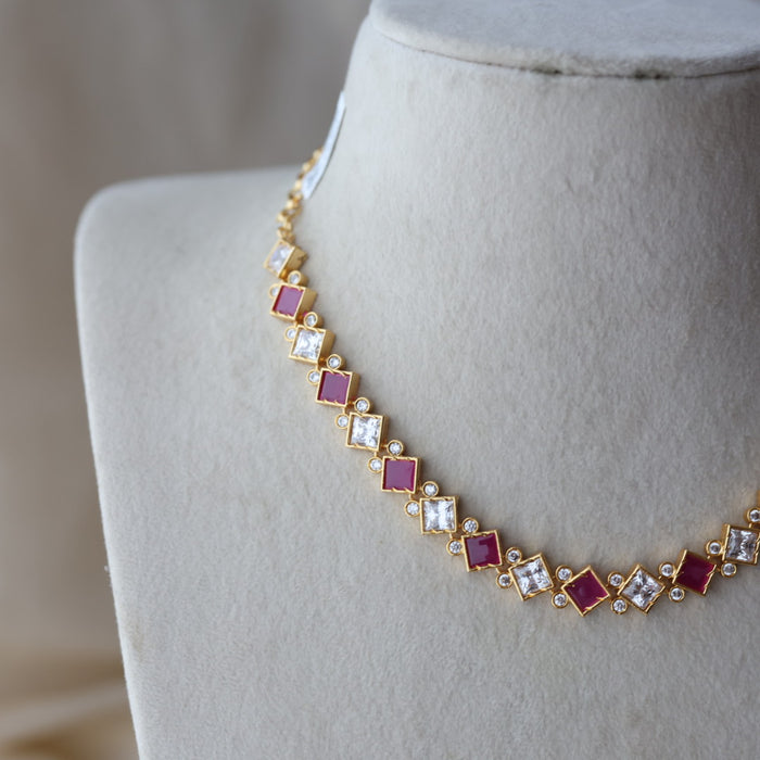 Heritage gold plated ruby white stone short necklace HR1830