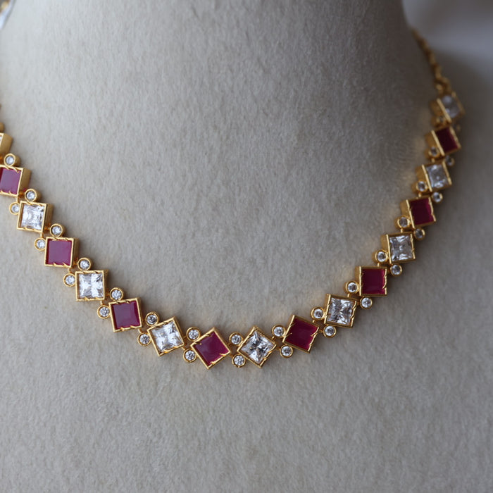 Heritage gold plated ruby white stone short necklace HR1830