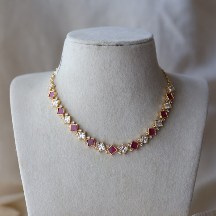 Heritage gold plated ruby white stone short necklace HR1830