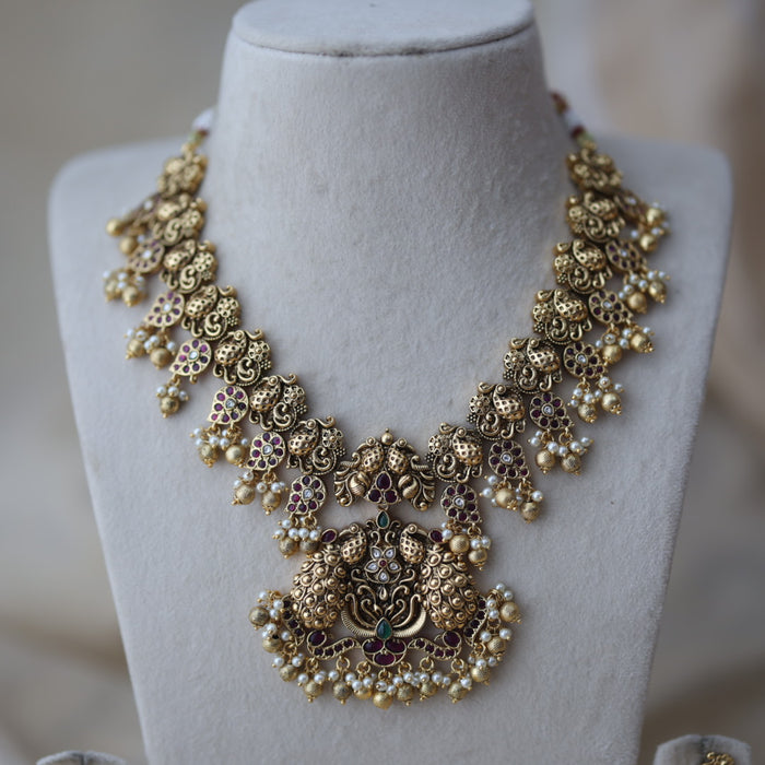 Antique short necklace with jumka earrings S1B17893