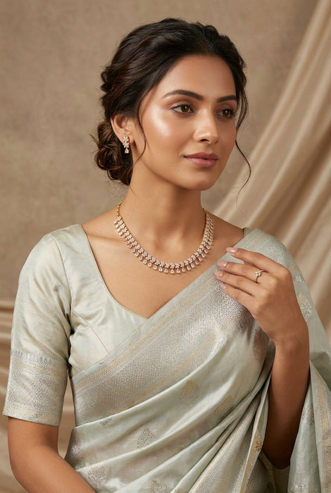 Heritage gold plated white stone short necklace H8907